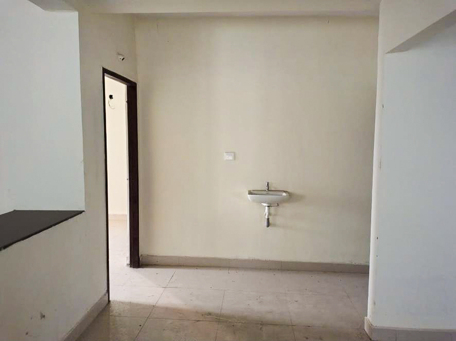 940 square feet Flat for sale in Flat No 318, 3rd floor, C Block, Sri Lakshmi Narasimha Homes, Ibrahimpatnam, Ibrahimpatnam Ibrahimpatnam — photo 1
