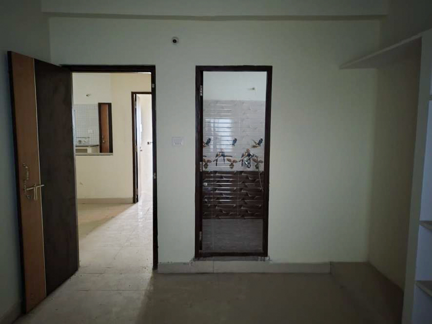 940 square feet Flat for sale in Flat No 318, 3rd floor, C Block, Sri Lakshmi Narasimha Homes, Ibrahimpatnam, Ibrahimpatnam Ibrahimpatnam — photo 9