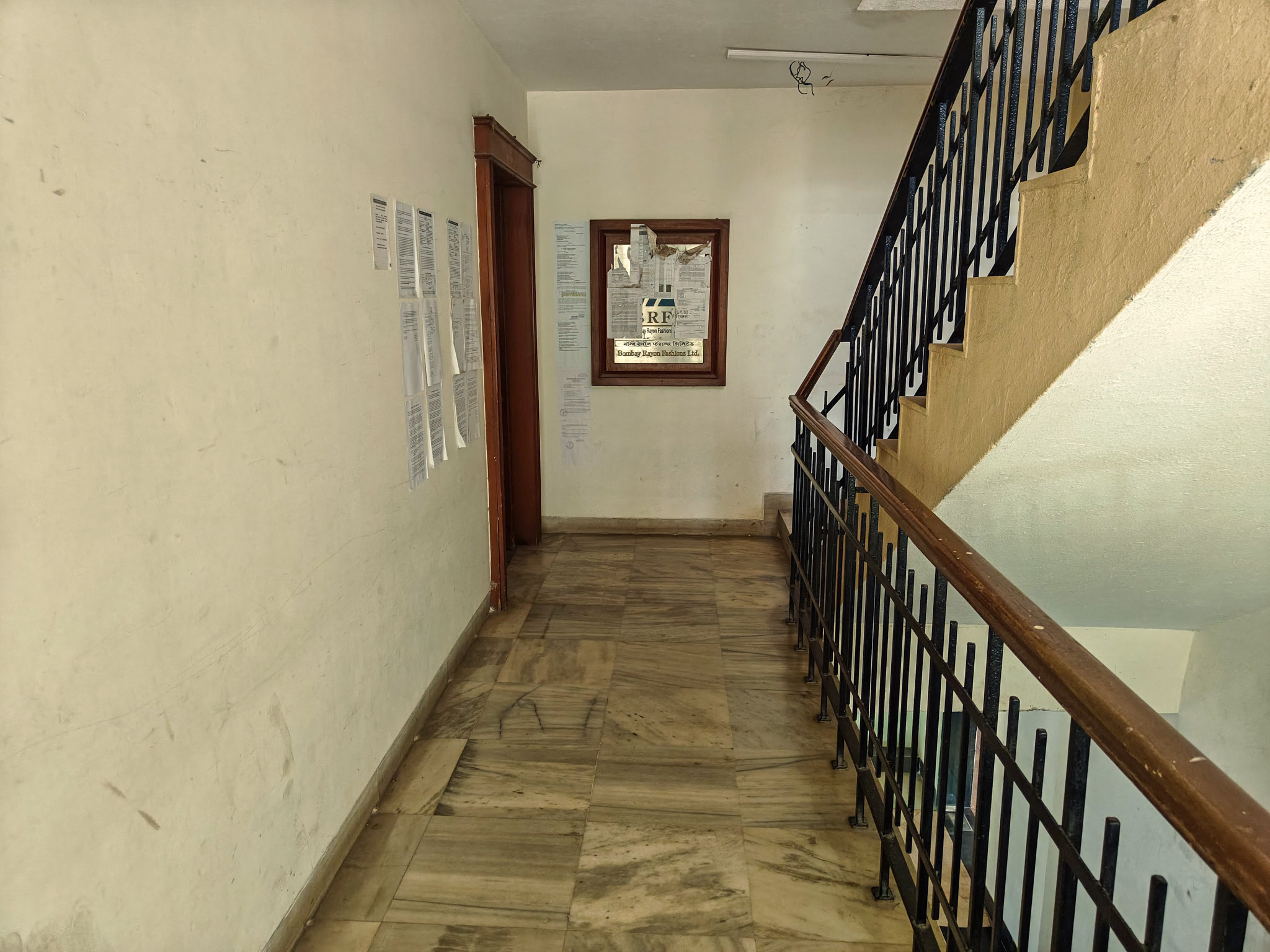 Office for sale in Mumbai — photo 1
