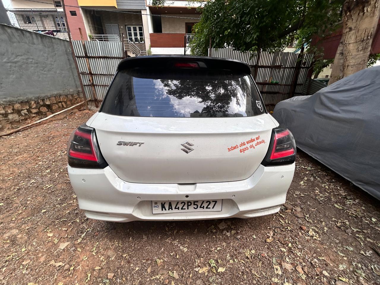 2025 Maruti Suzuki Swift VXi Hatchback 26432 km 1 year for sale in ROYAL ASSOCIATES BANGALORE Bengaluru — photo 1