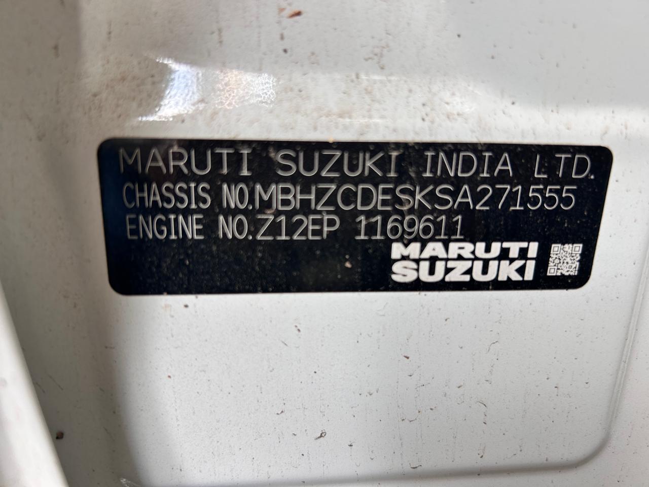 2025 Maruti Suzuki Swift VXi Hatchback 26432 km 1 year for sale in ROYAL ASSOCIATES BANGALORE Bengaluru — photo 5