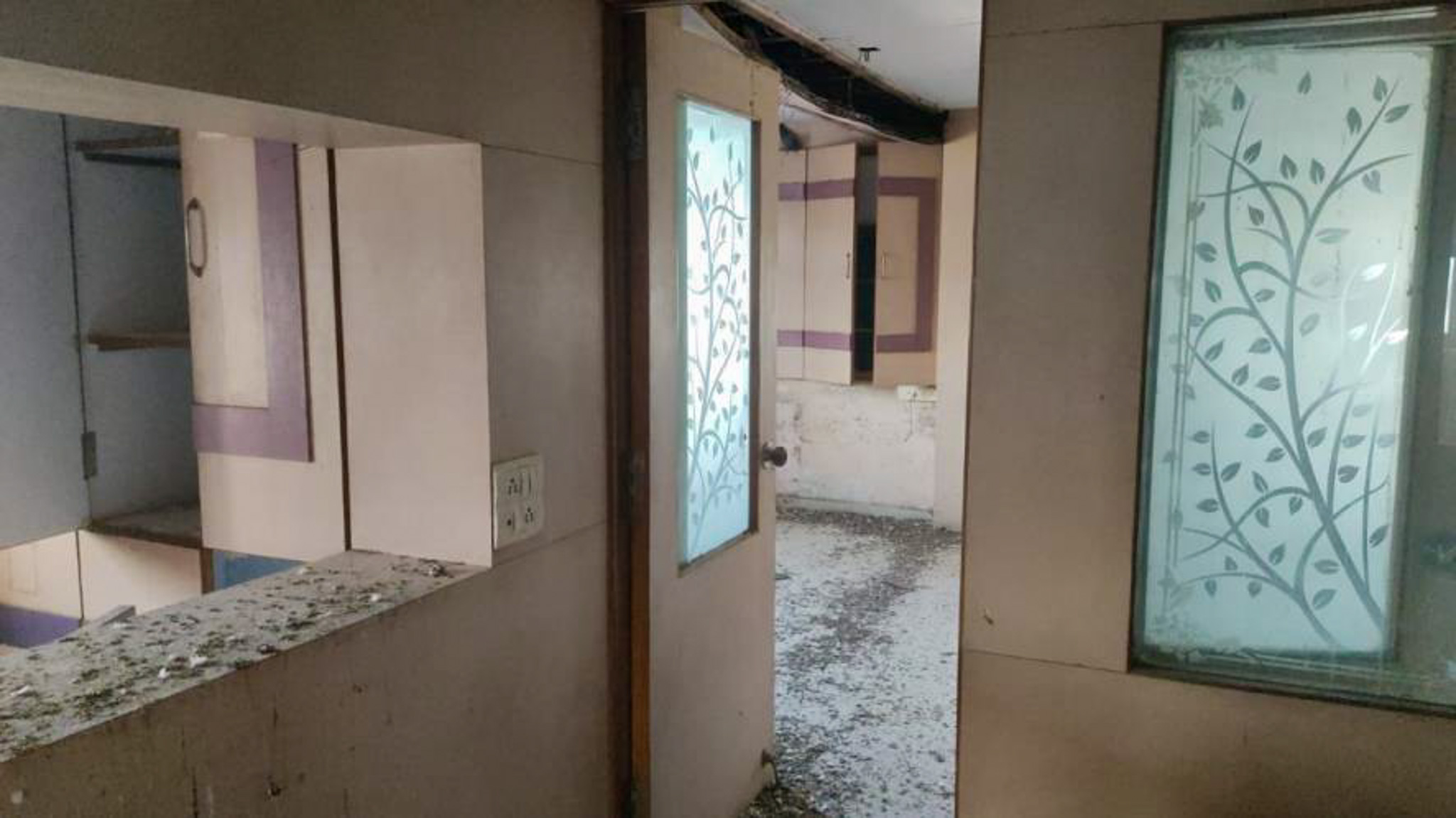 Shops for sale in Shop No-310,311,312- "Super Tex Tower", 3rd Floor,Mandarwaja, Umarwada, Surat Surat — photo 8