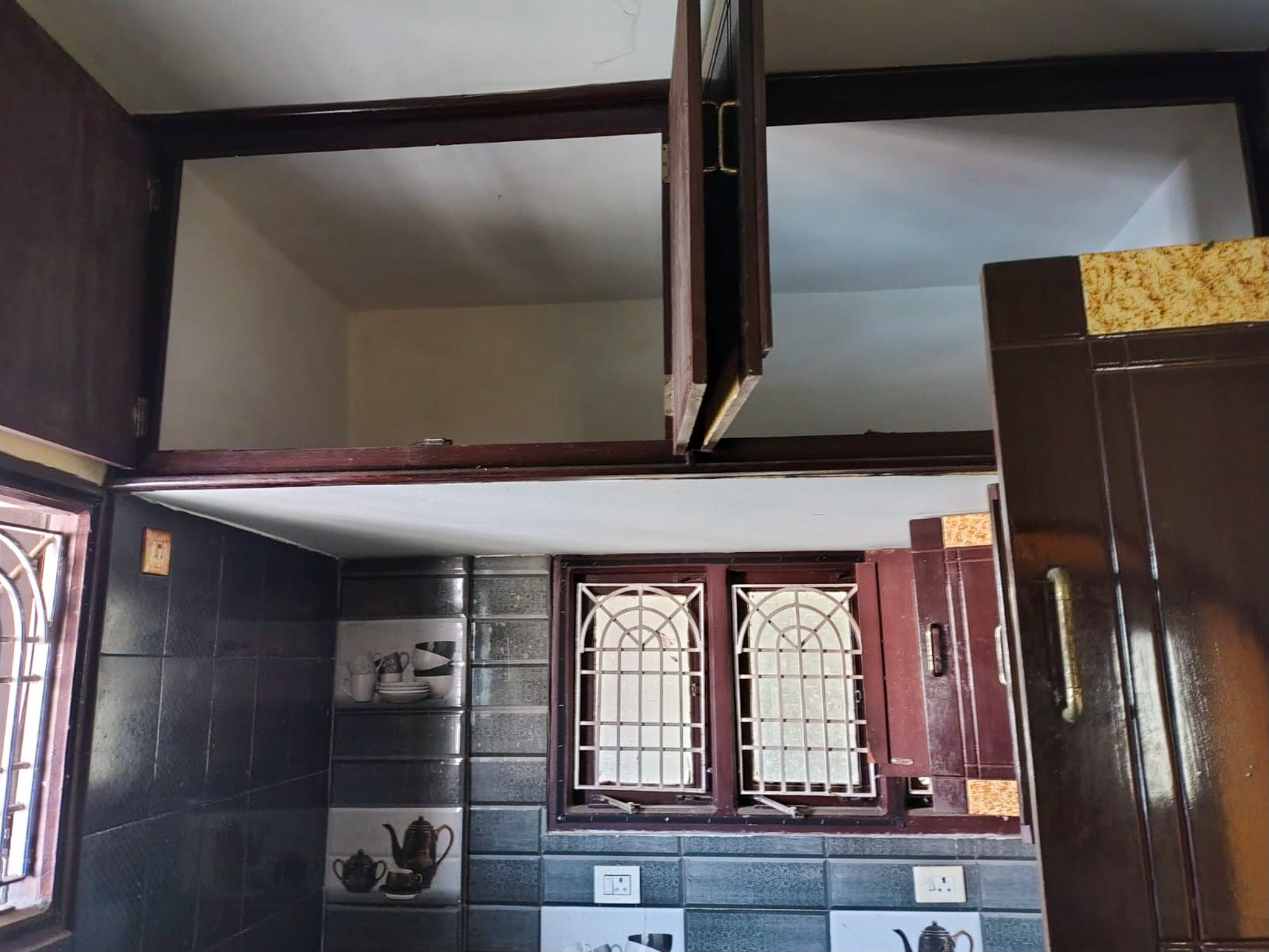 2 BHK Flat for sale in BALAJI TOWERS, PRASADAMPADU Vijayawada — photo 4