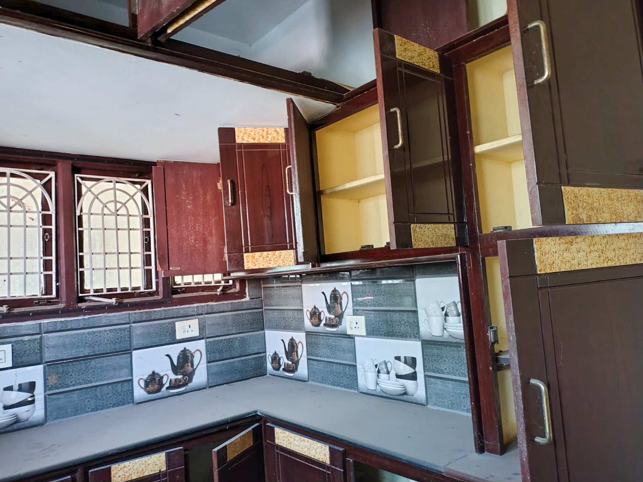 2 BHK Flat for sale in BALAJI TOWERS, PRASADAMPADU Vijayawada — photo 3