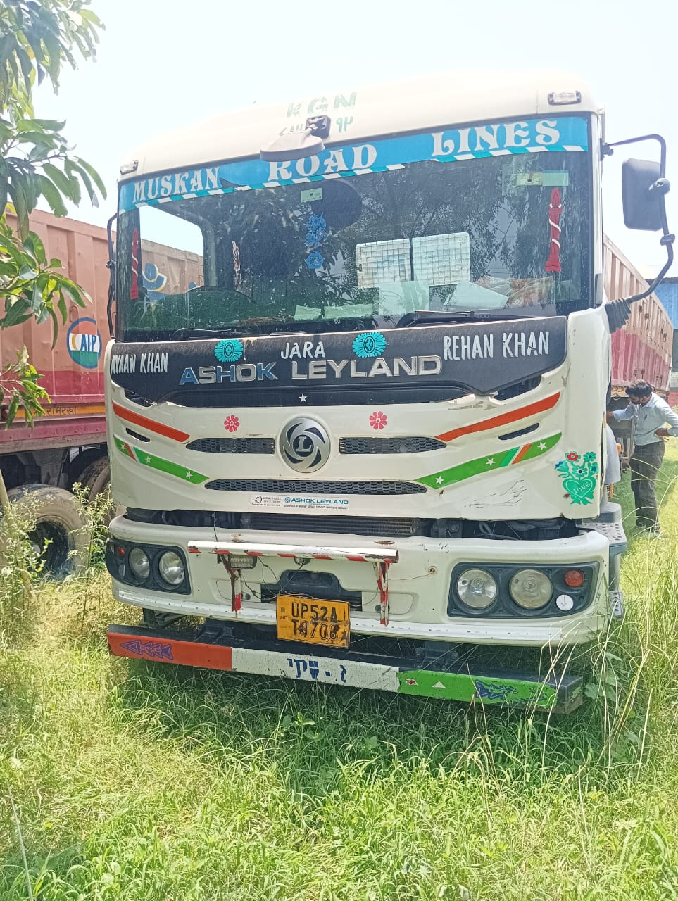 ASHOK LEYLAND TRUCK RC NO. UP52AT9706 MODEL 2023 for sale in Gorakhpur — photo 1