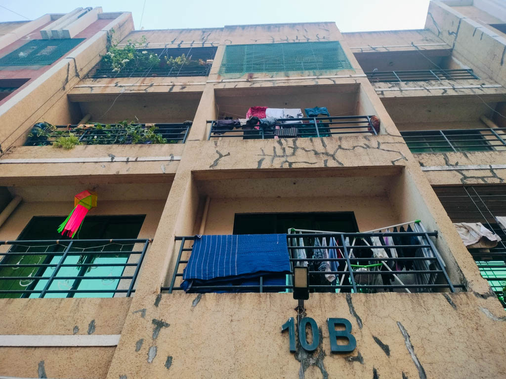 580 square feet Flat for sale in Chowk — photo 1