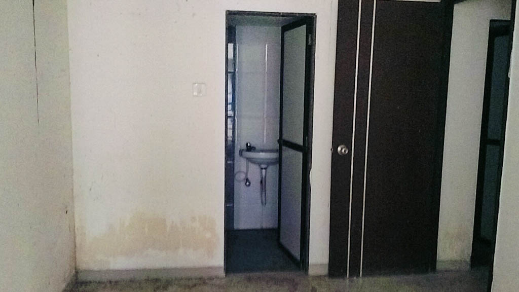 580 square feet Flat for sale in Chowk — photo 4