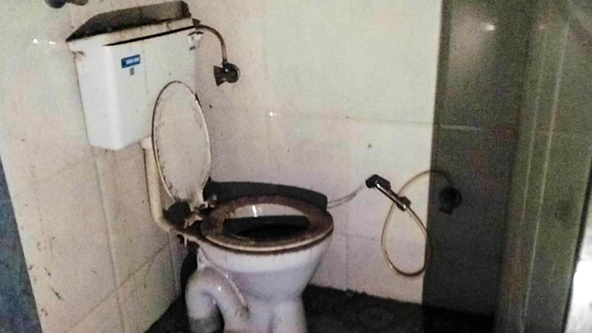 1065 square feet Flat for sale in Vakadi Chowk — photo 9