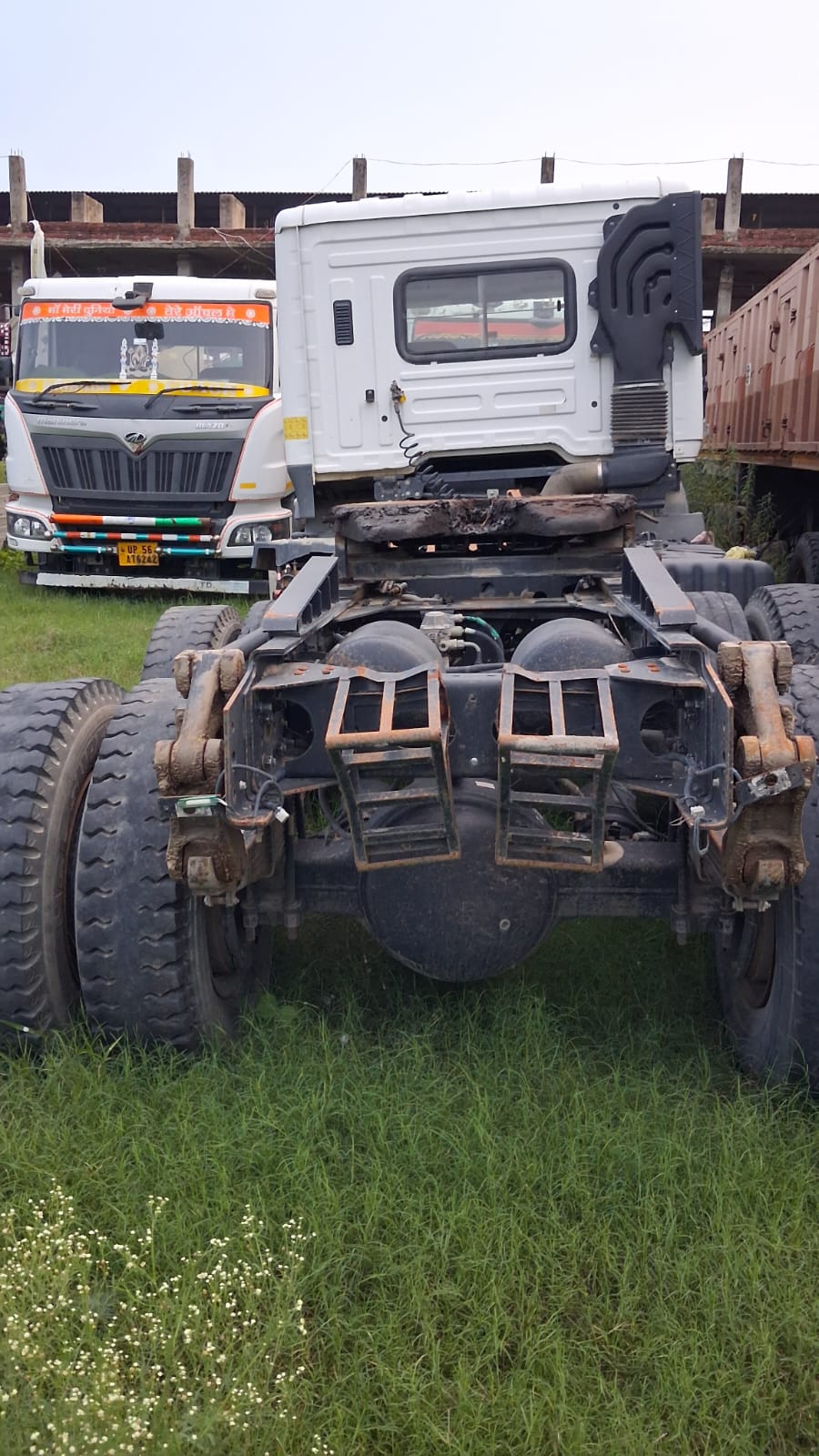 2024 Mahindra & Mahindra Blazo X 49 CBC Truck 80000 km 2 years for sale in SIKTAUR YARD Gorakhpur — photo 4