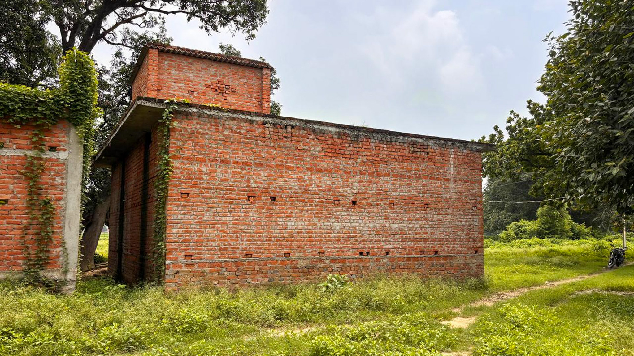 1360 square feet Individual House for sale in Varanasi Agro Park Karkhiyon — photo 13