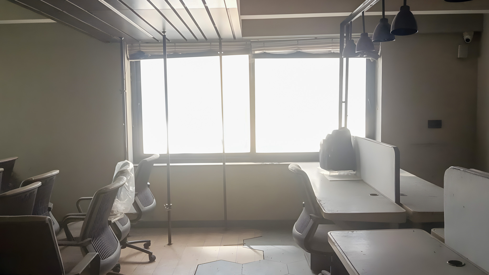 2495 square feet Office for sale in satellite Ahmedabad — photo 14
