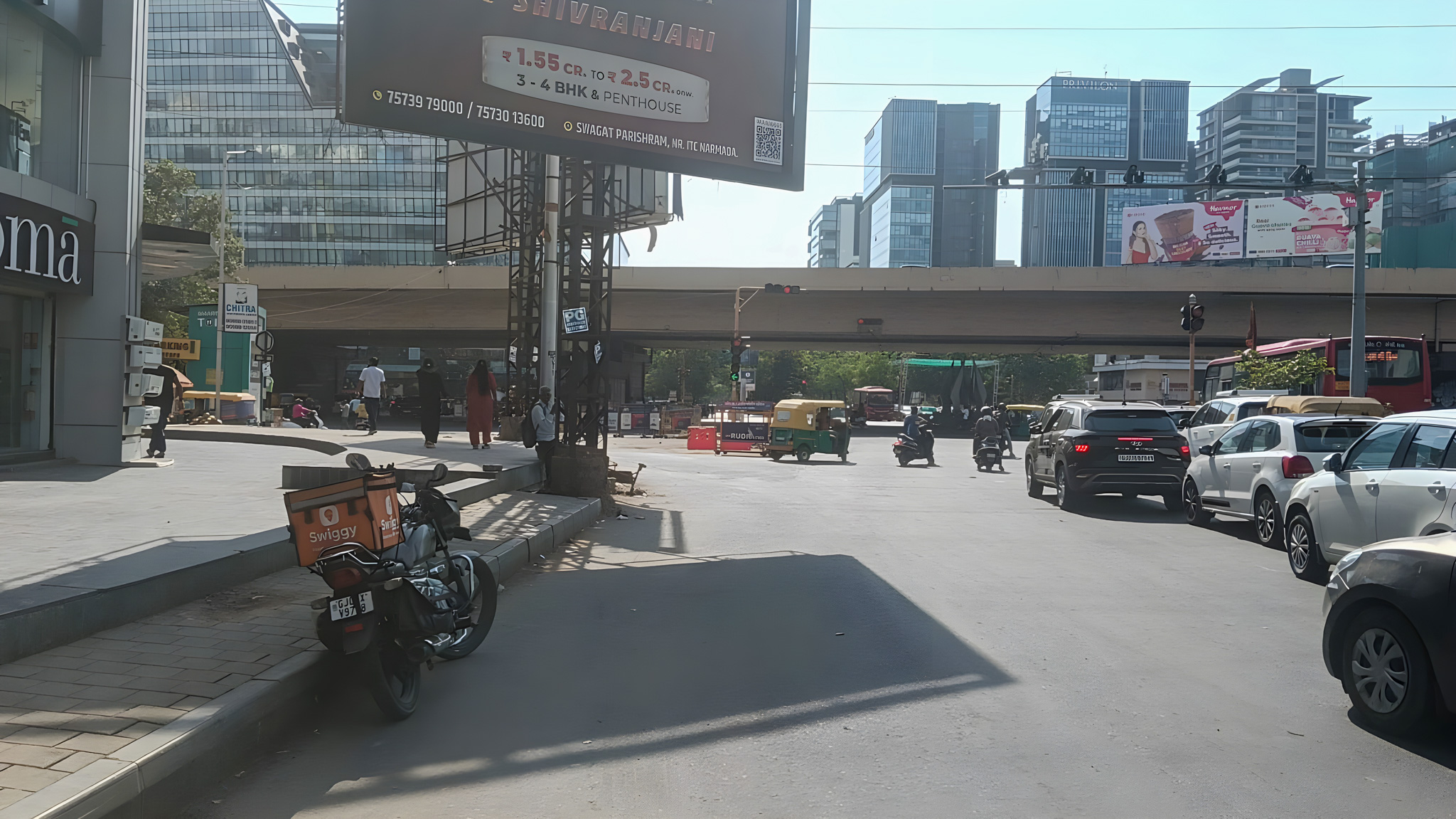 2495 square feet Office for sale in satellite Ahmedabad — photo 2