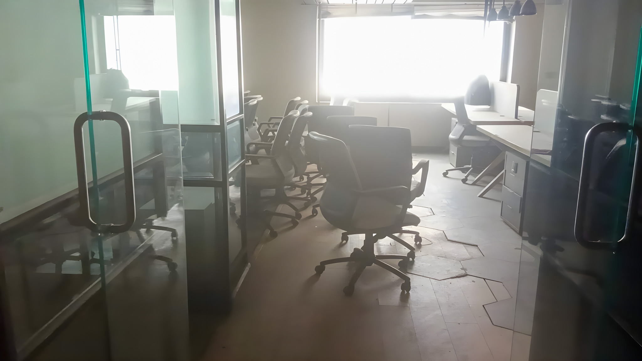 2495 square feet Office for sale in satellite Ahmedabad — photo 6