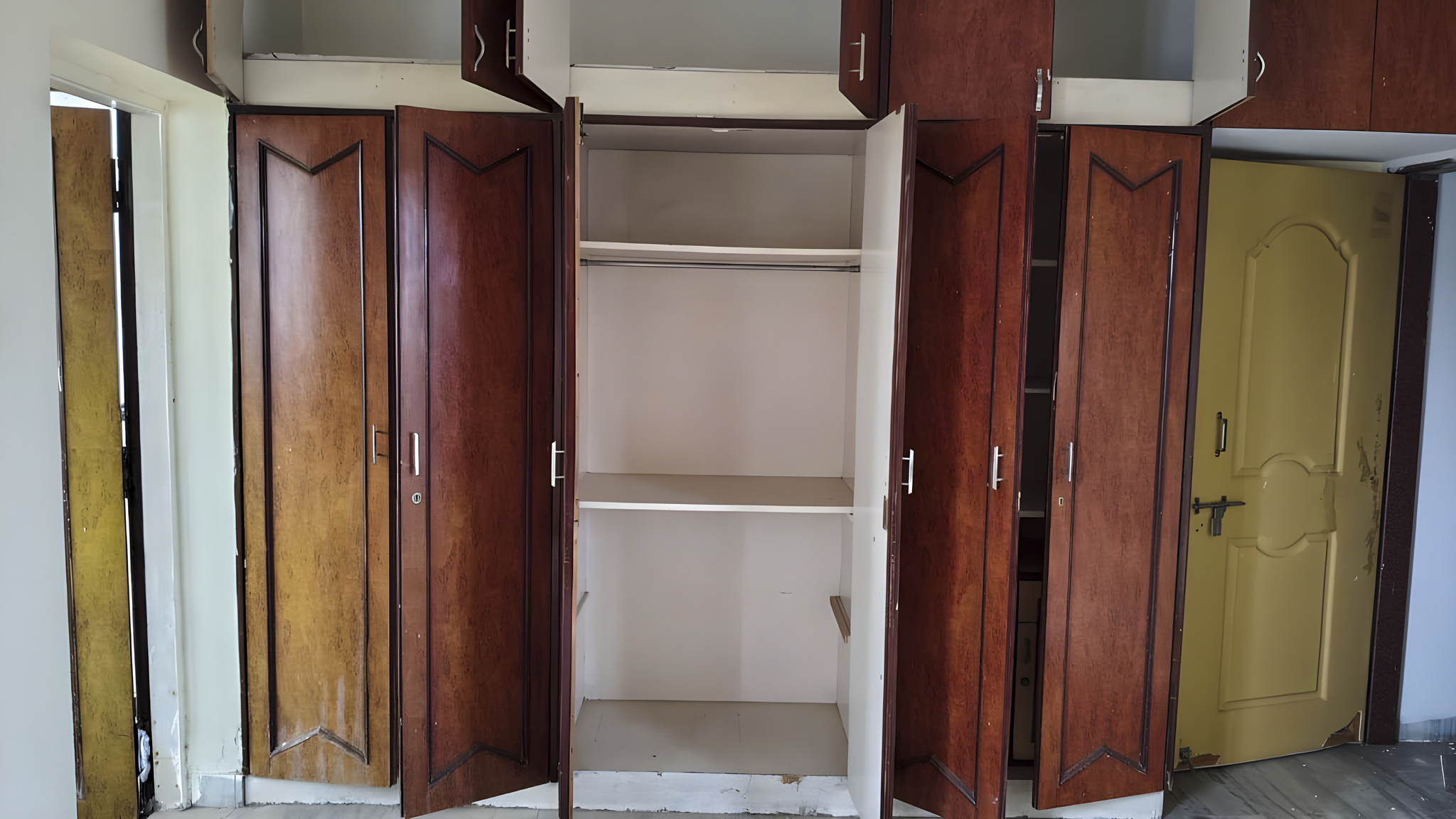 Flat for sale in Surat — photo 22