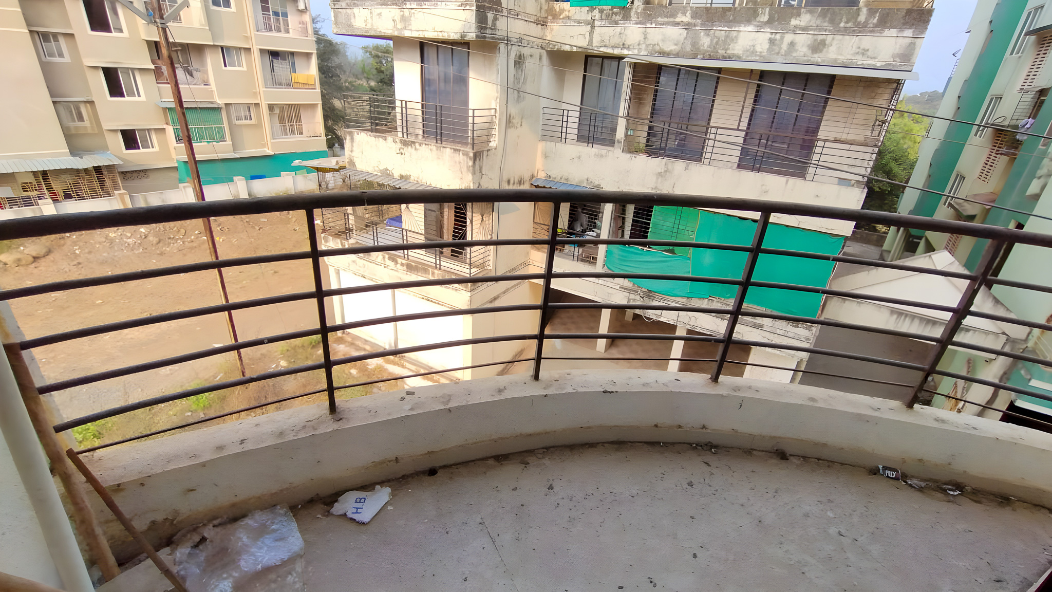 995 square feet Flat for sale in Matheran — photo 3