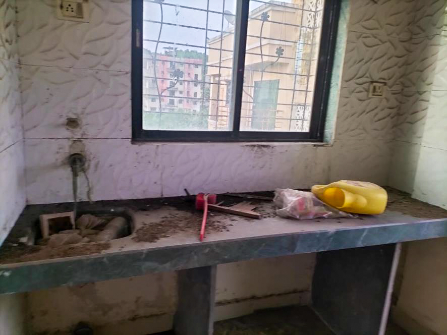 350 square feet Flat for sale in Khapoli — photo 12
