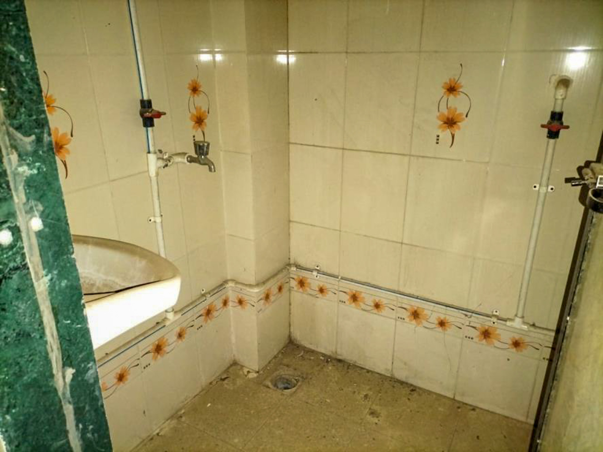 346 square feet Flat for sale in Chowk — photo 3