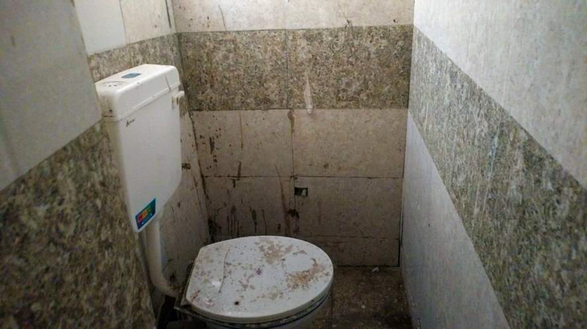 581 square feet Flat for sale in Chowk — photo 9