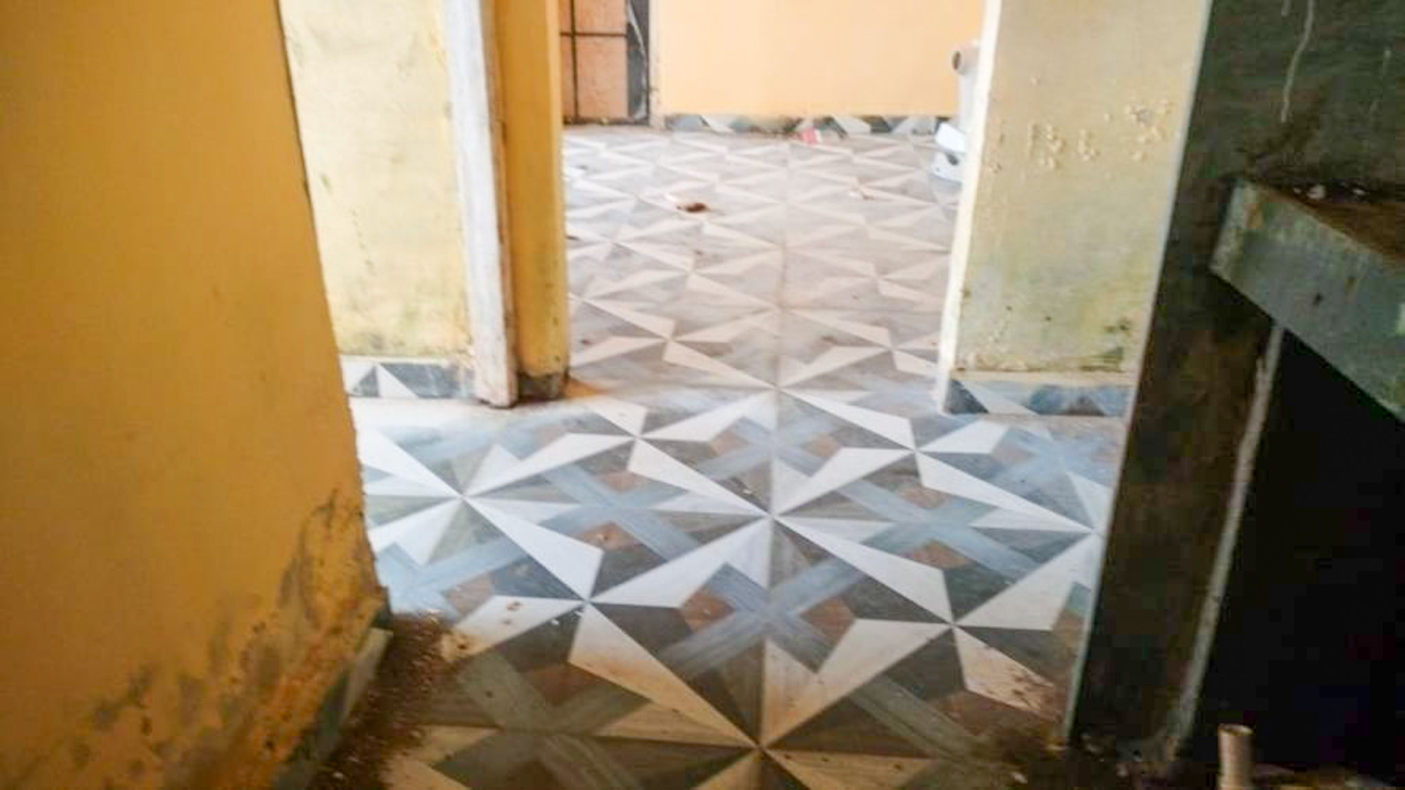 581 square feet Flat for sale in Chowk — photo 11