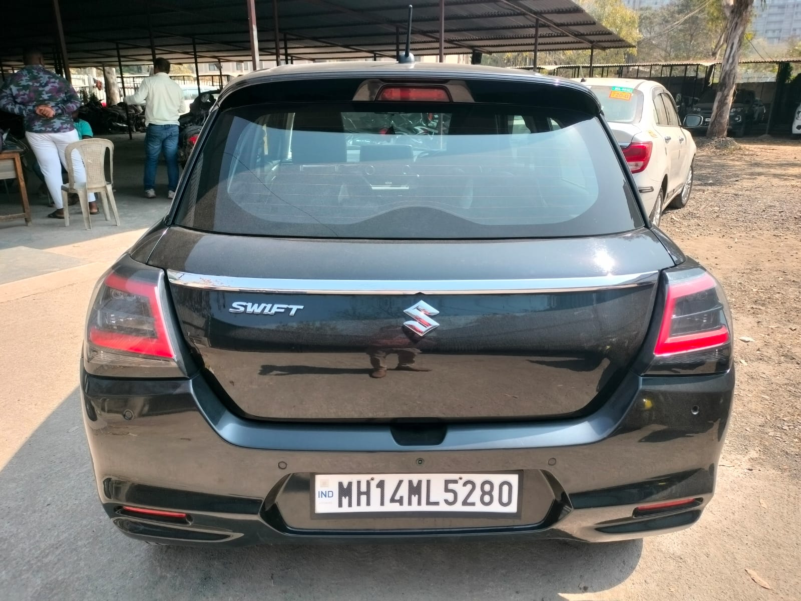 2025 Maruti Suzuki Swift VXi Hatchback 14352 km 1 year for sale in FIVE ELEMENT Pune — photo 3