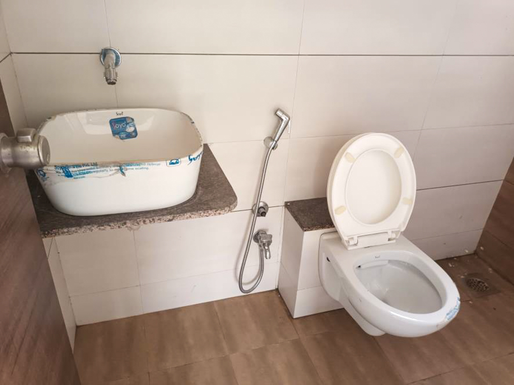 2 BHK Flat for sale in 5th Avenue, Manjalpur, Vadodara Vadodara — photo 2