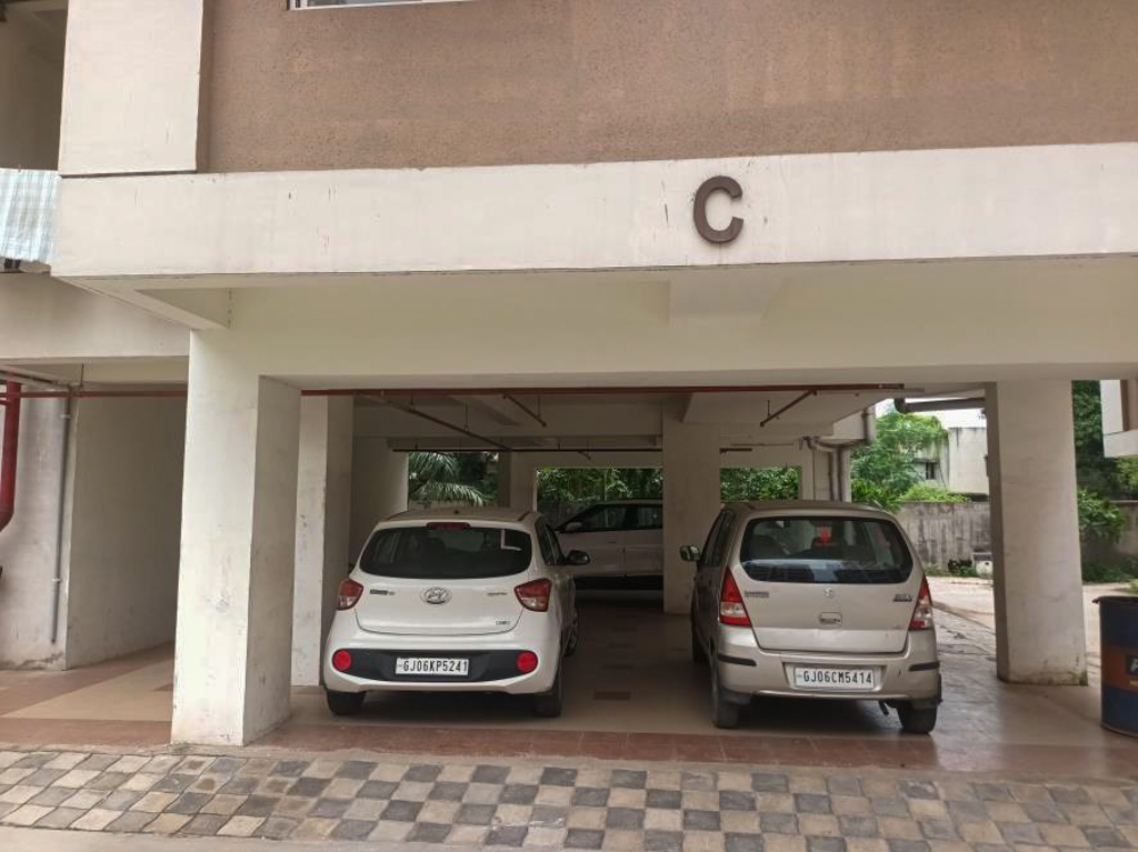 2 BHK Flat for sale in 5th Avenue, Manjalpur, Vadodara Vadodara — photo 22
