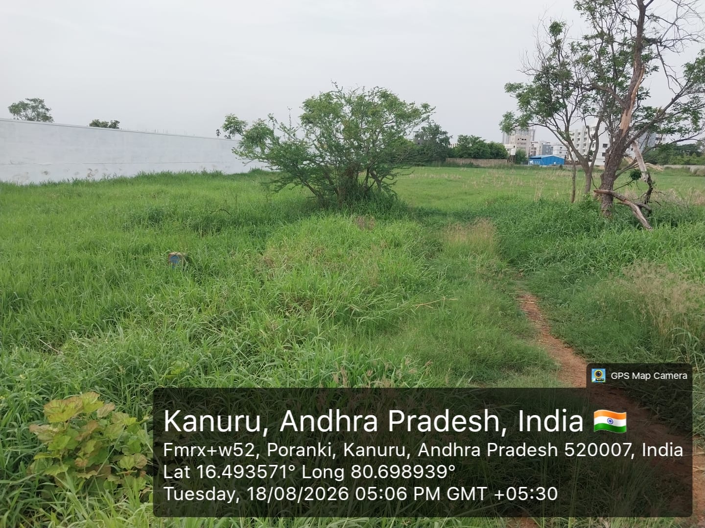 195 square yard Plot for sale in vacant land, Near Chaitanya College, Mayur Campus Vijayawada — photo 3