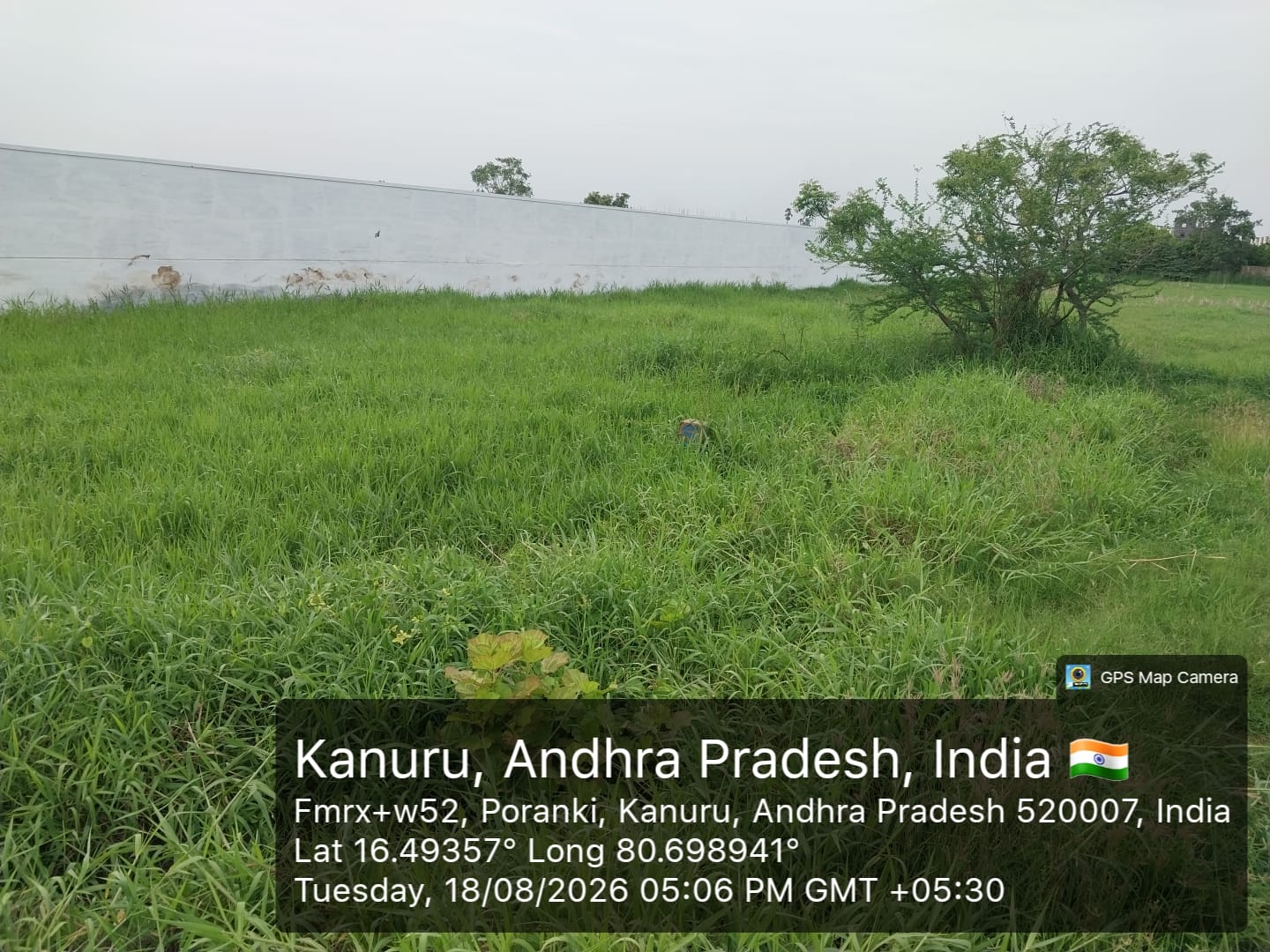 195 square yard Plot for sale in vacant land, Near Chaitanya College, Mayur Campus Vijayawada — photo 2