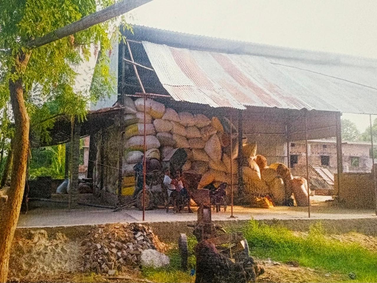 9801 square feet Godowns for sale in Hajipur — photo 1