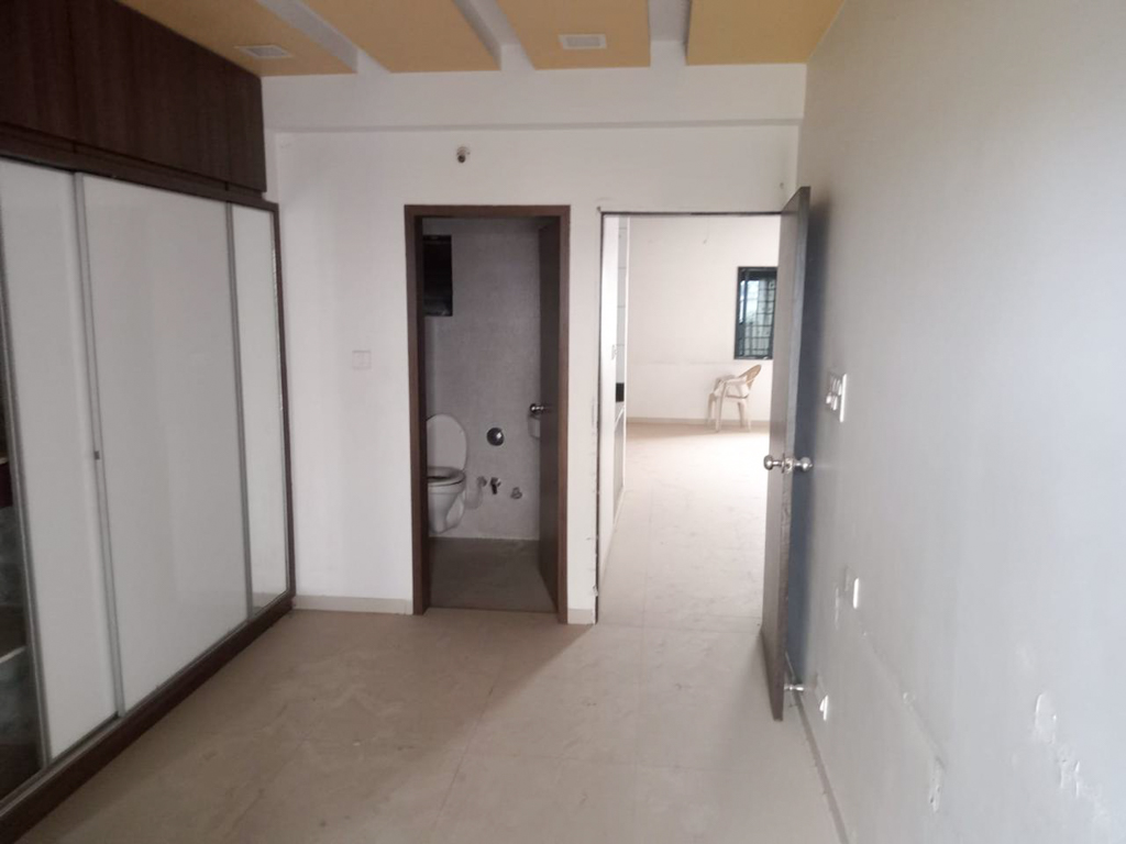 3 BHK Flat for sale in RUDRA PRAYAG APPARTMENT, Rajkot Rajkot — photo 7