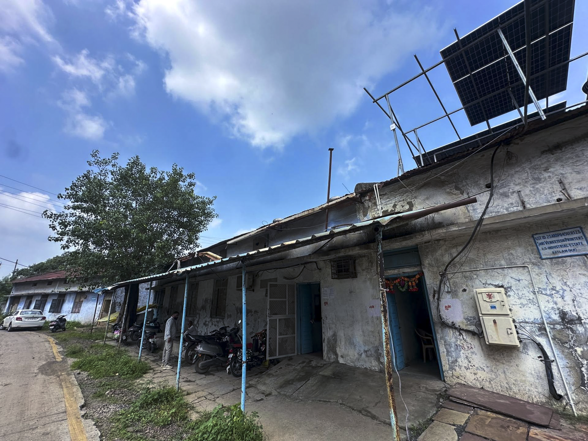 5170 square feet Shed with Plant and Machinery for sale in INDUSTRIAL AREA RATLAM Ratlam — photo 4