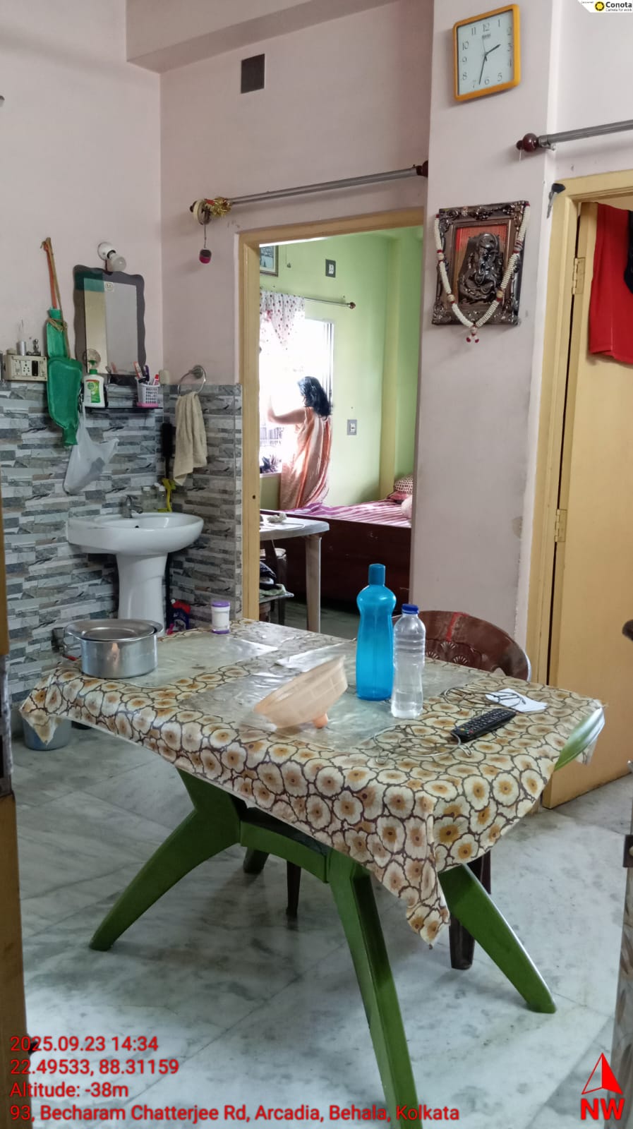 2 BHK Flat for sale in Krishna Apartment, Behala Parnasree Kolkata — photo 14
