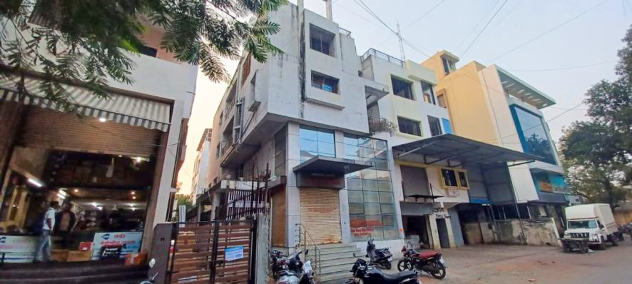 225.57 square meter Villa for sale in Jalgaon — photo 1