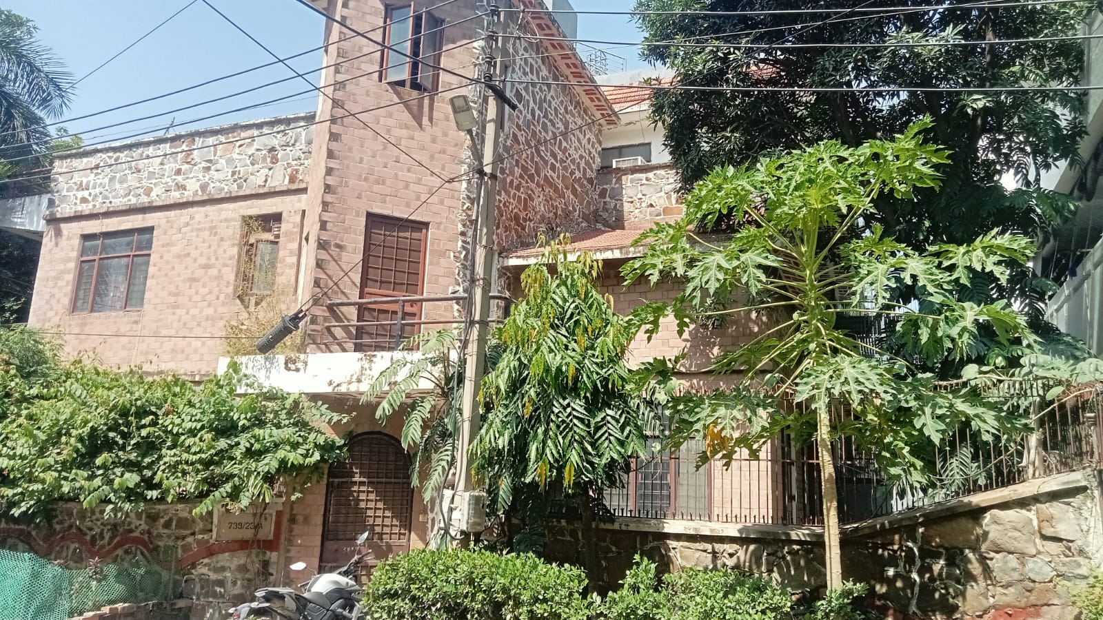 355.21 square yard Individual House for sale in Sec 23-23A, DLF, Regency Park-2, Gurgaon, Haryana Gurugram — photo 2