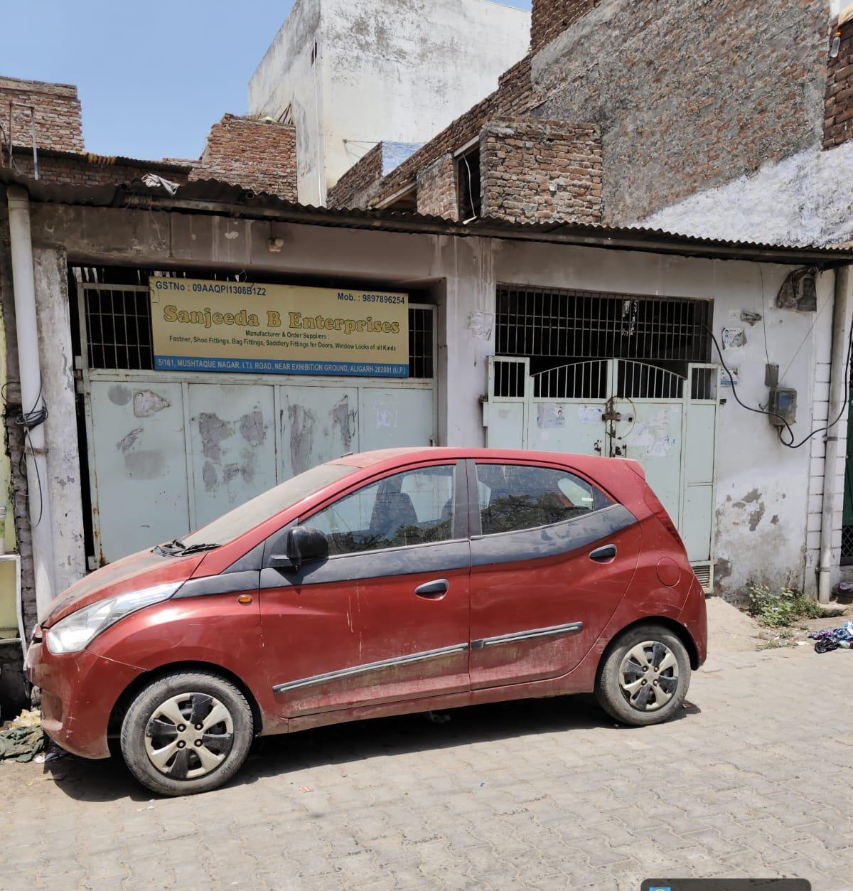 950 square feet Individual House for sale in Mushtaq Nagar Aligarh