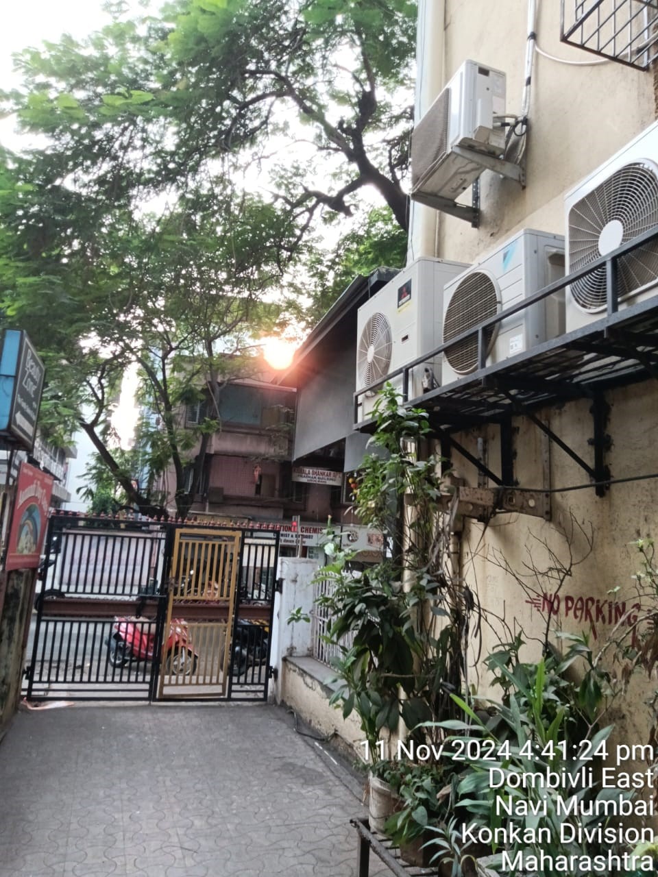 875 square feet Flat for sale in Kalyan