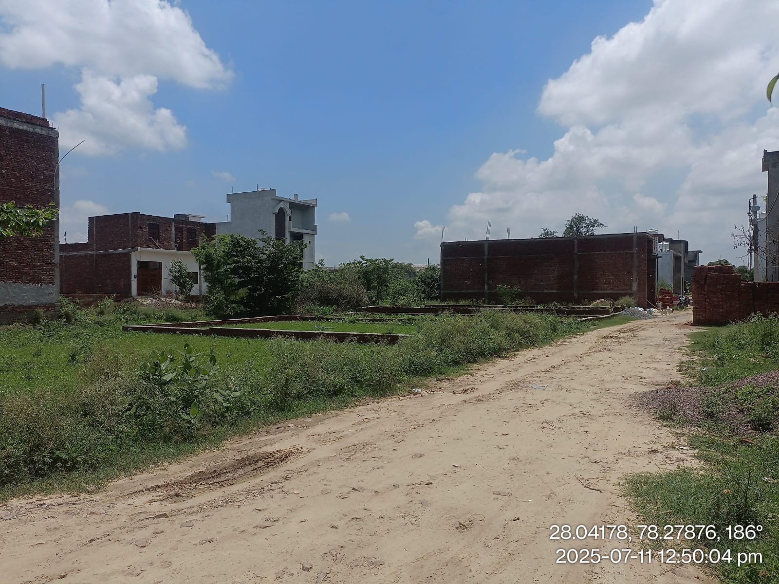 125.4 square meter Plot for sale in Atrauli — photo 3