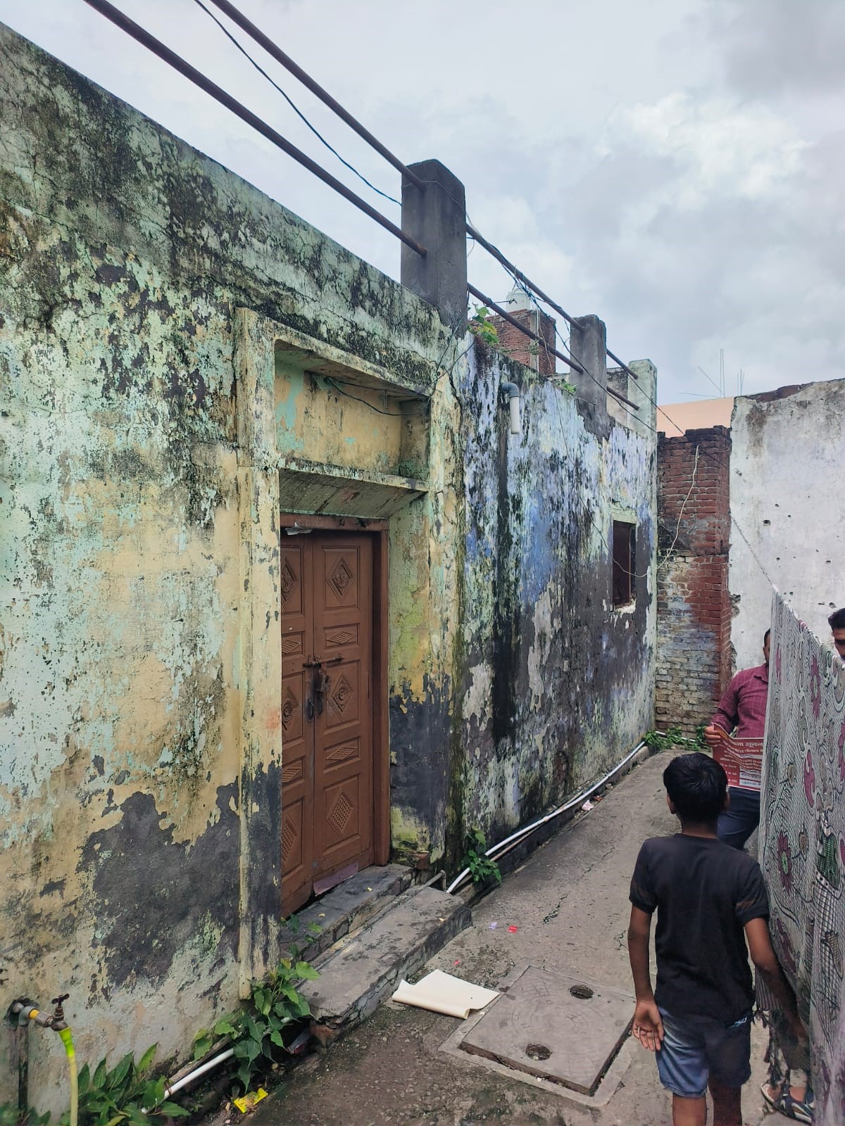 93.8 square meter Individual House for sale in Anupshahr