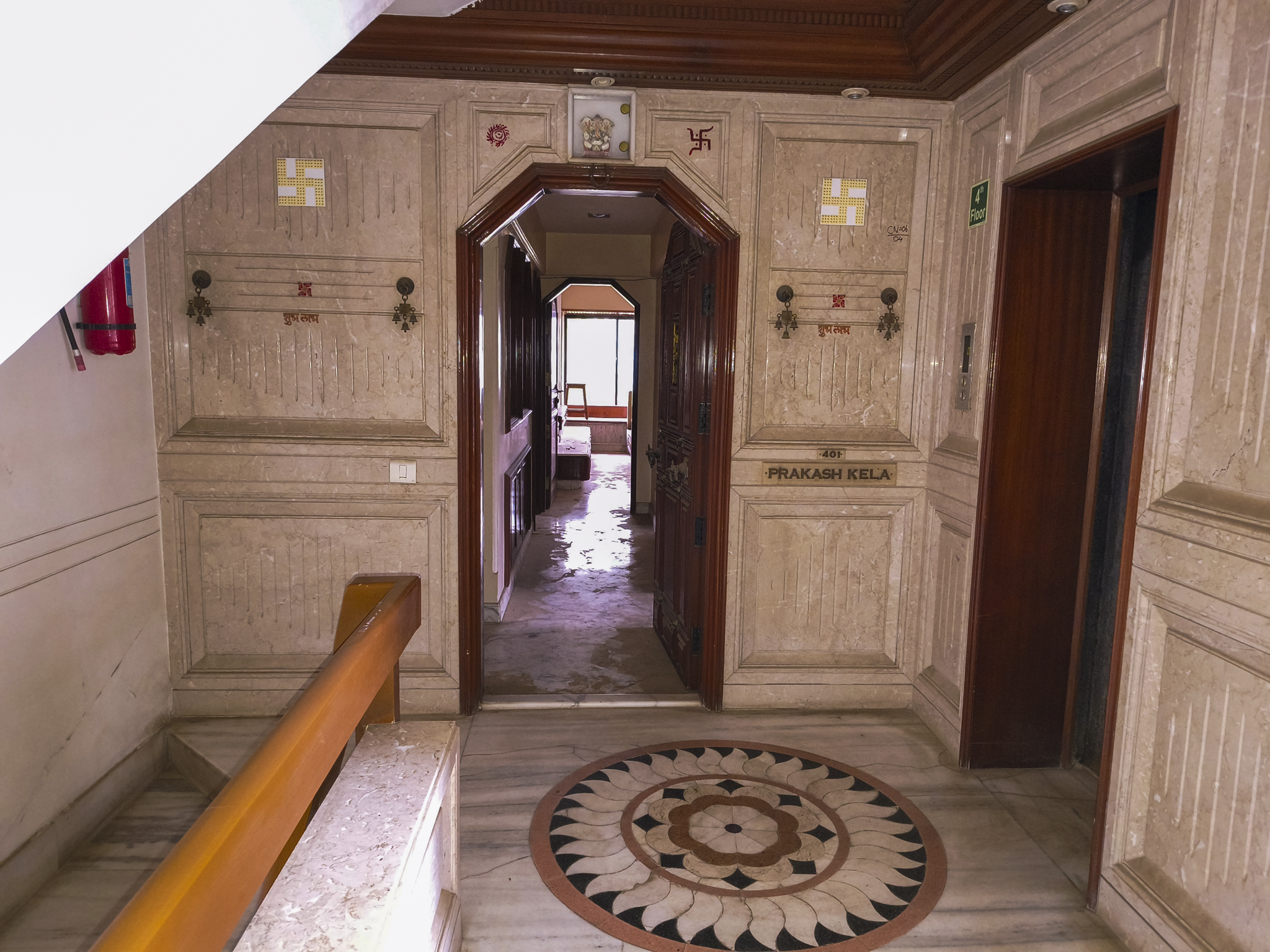 4 BHK Flat for sale in DEVPOOJA CHS LTD, Santacruz (West) Mumbai — photo 6