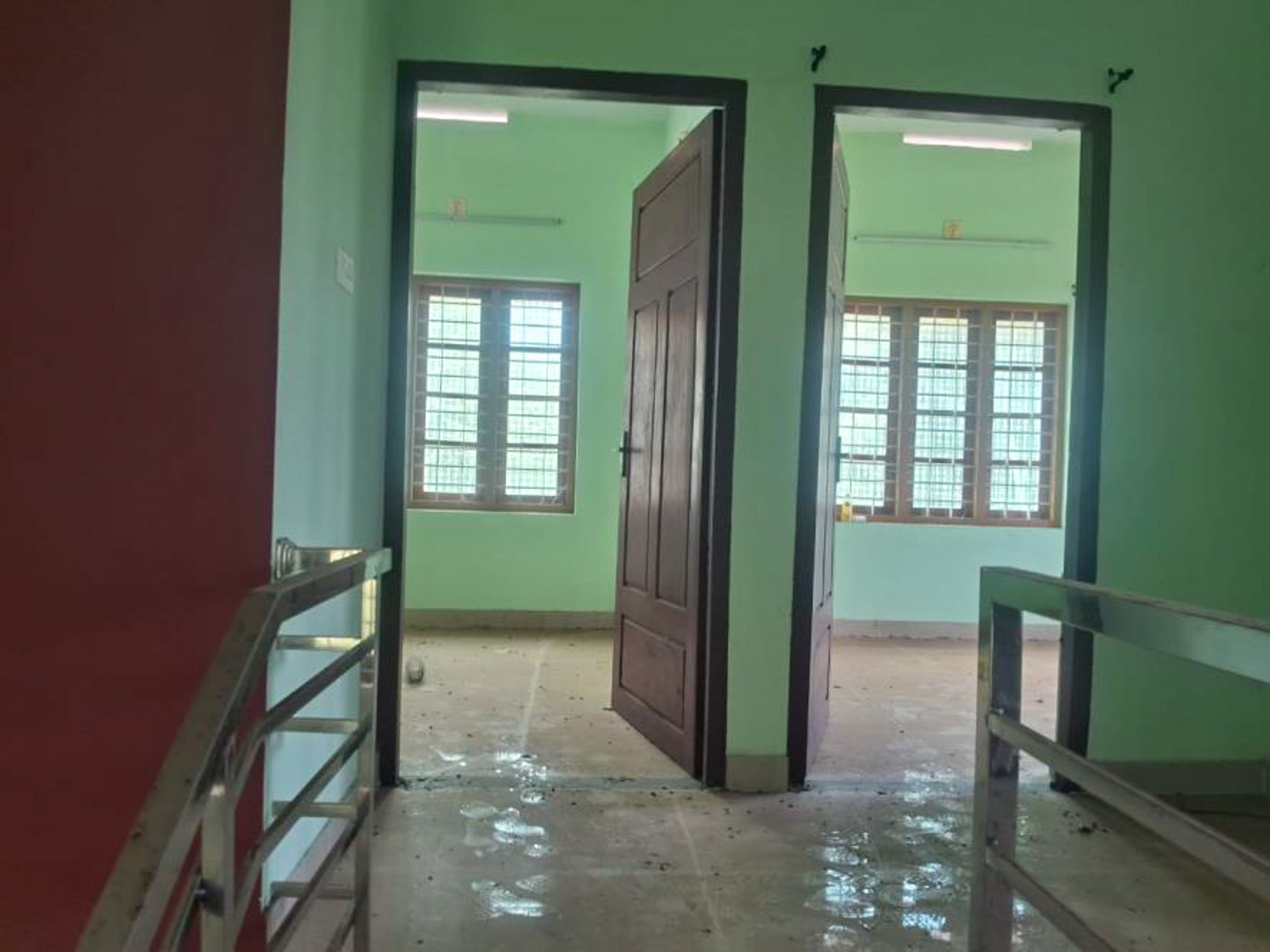 946 square feet Individual House for sale in powdikonam Iroopara — photo 4