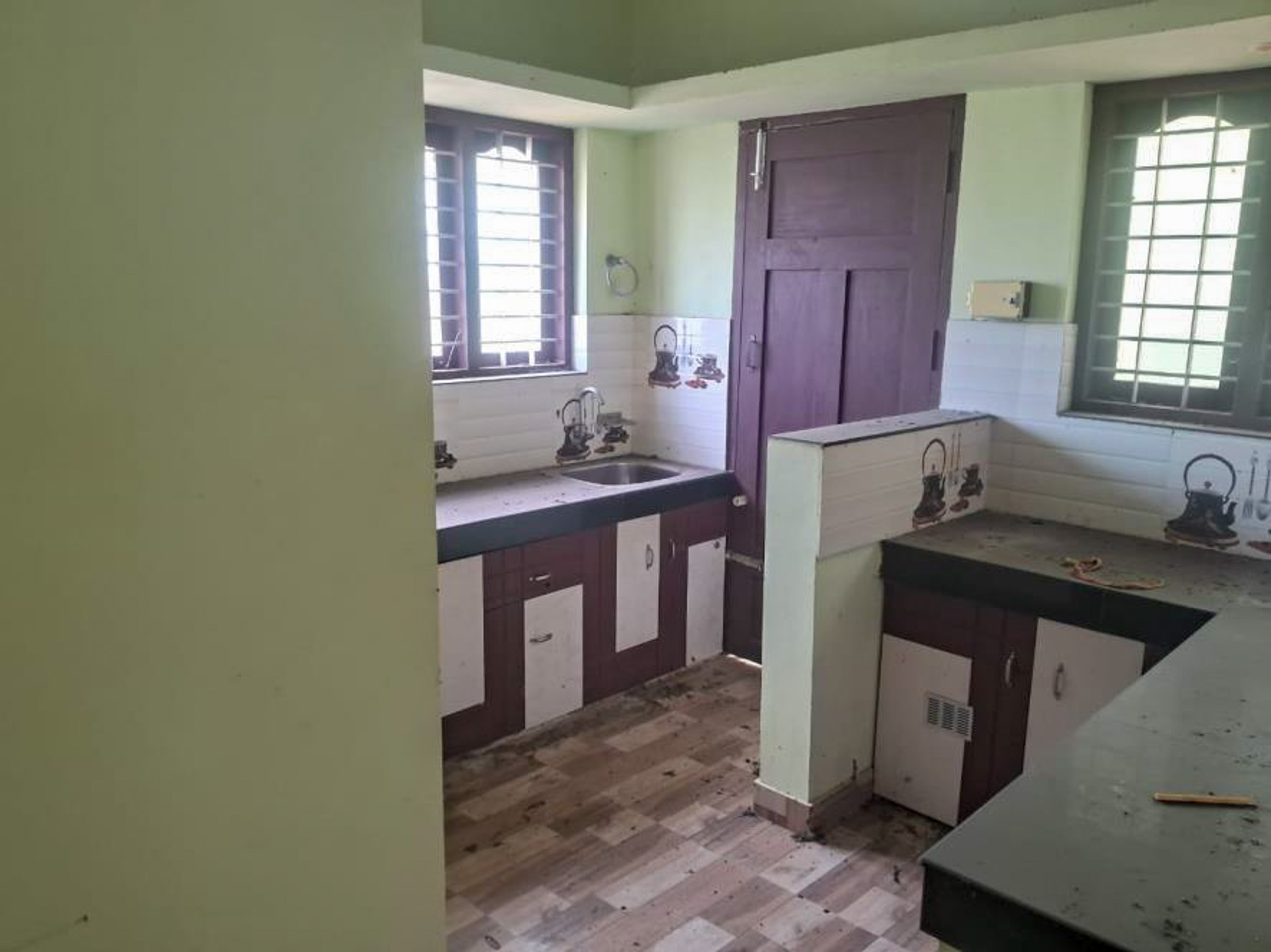 946 square feet Individual House for sale in powdikonam Iroopara — photo 14