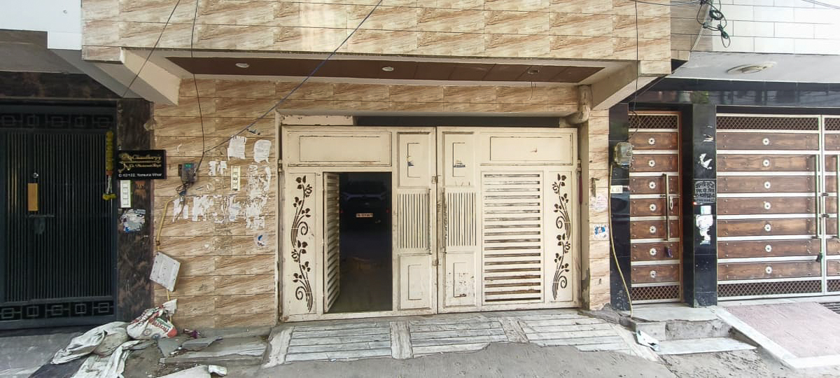 593 square feet Flat for sale in New Delhi