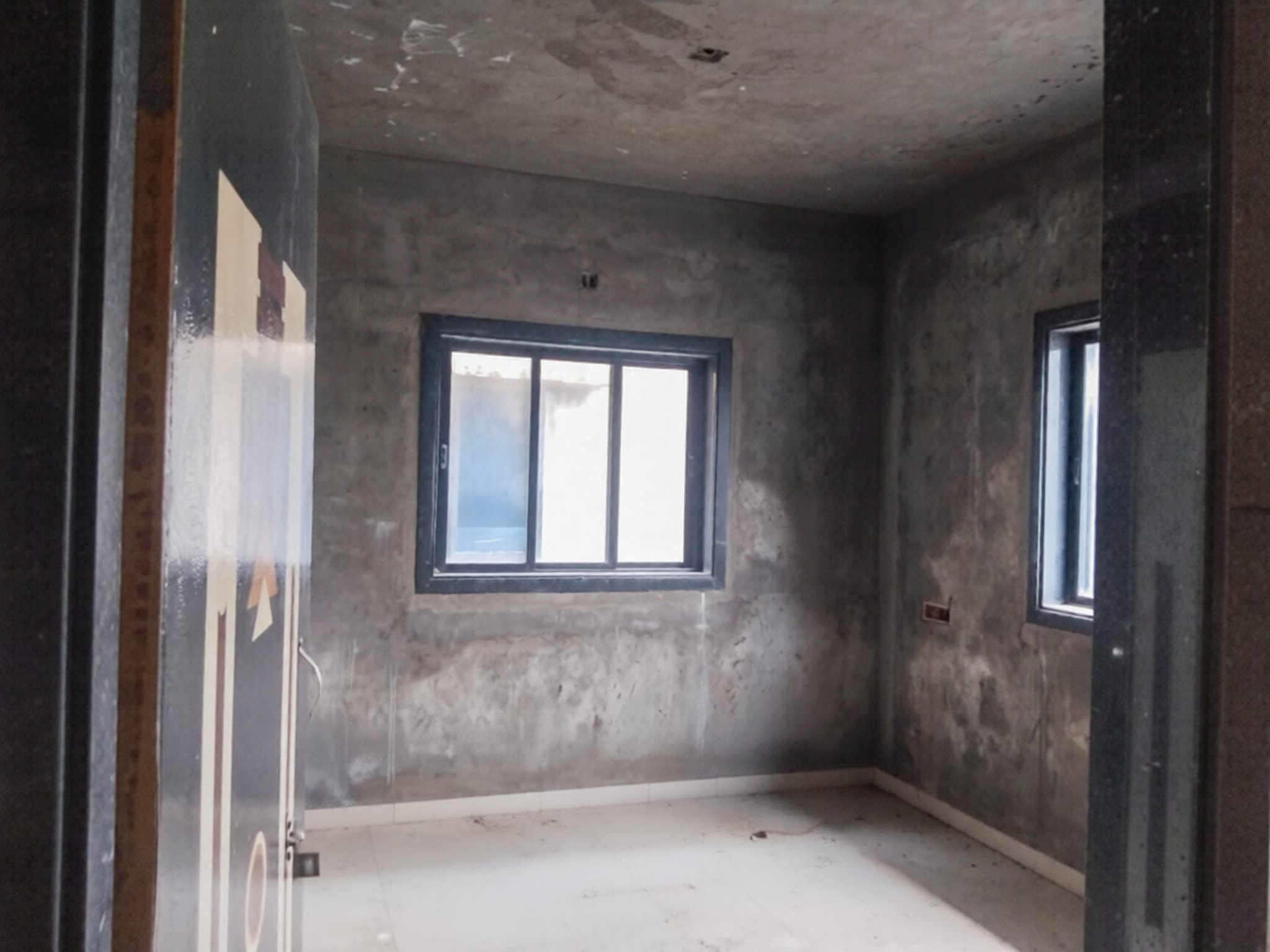 40.17 square meter Individual House for sale in Valia