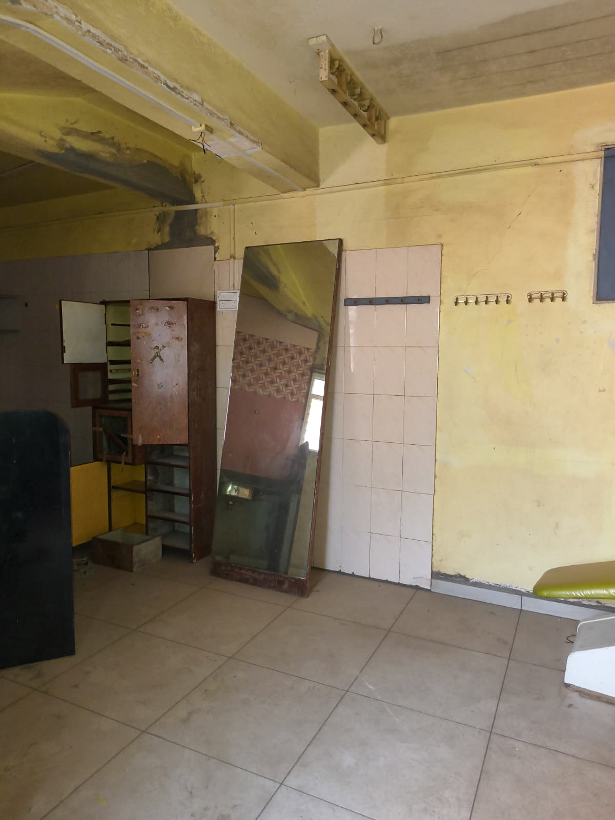 20 square meter Flat for sale in VASUNDHRA APARTMENT, RAJARAMPURI KOLHAPUR Kolhapur — photo 10