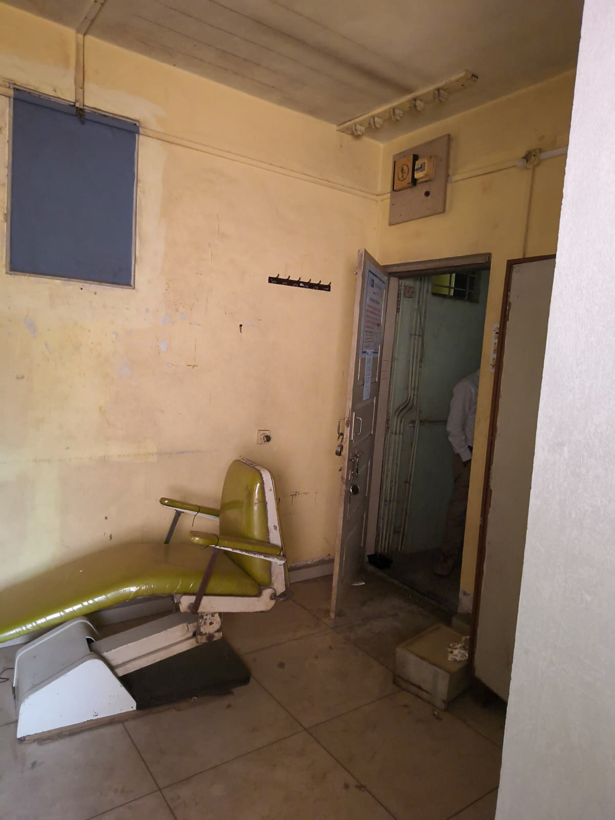 20 square meter Flat for sale in VASUNDHRA APARTMENT, RAJARAMPURI KOLHAPUR Kolhapur
