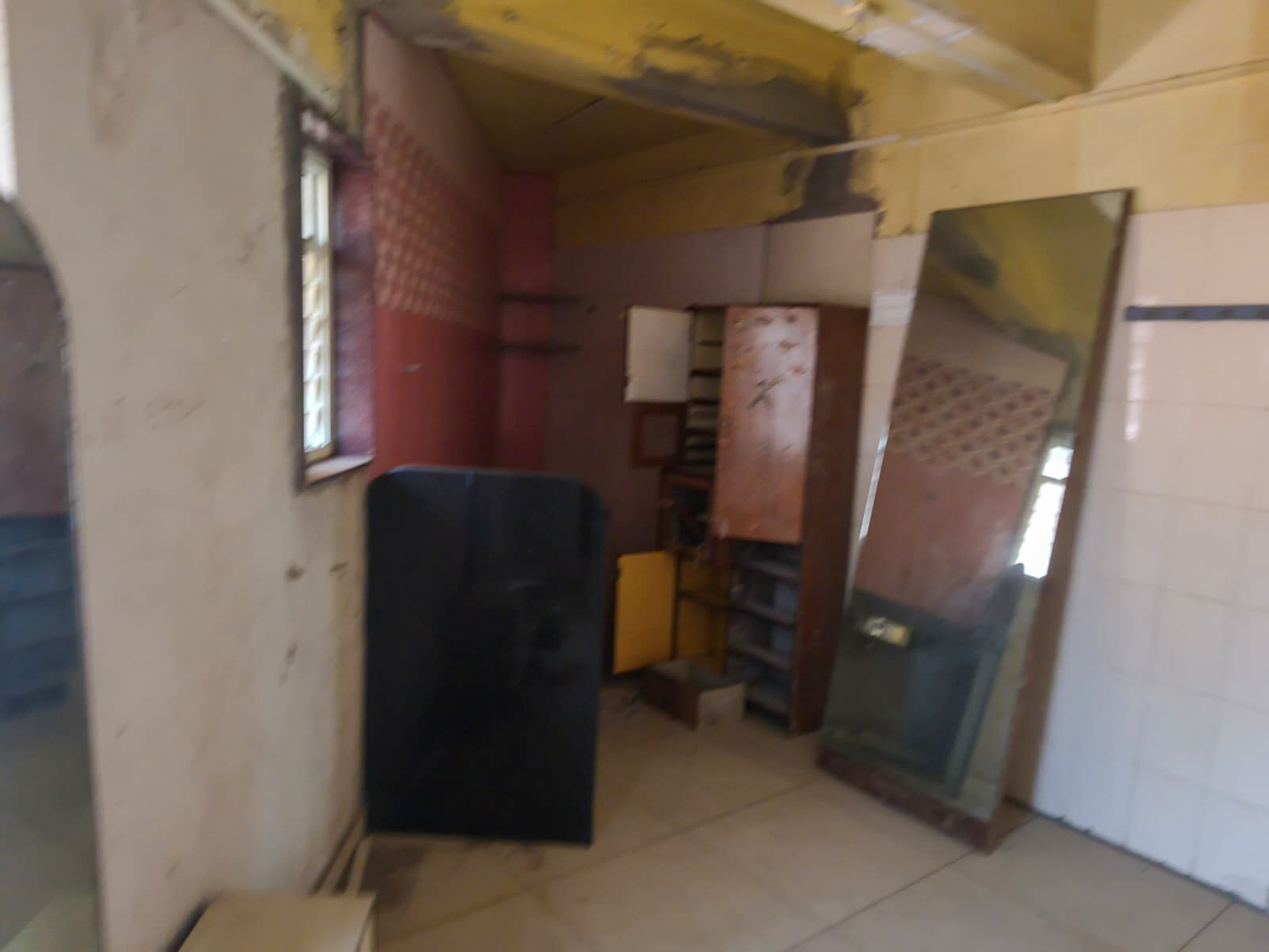 20 square meter Flat for sale in VASUNDHRA APARTMENT, RAJARAMPURI KOLHAPUR Kolhapur — photo 3