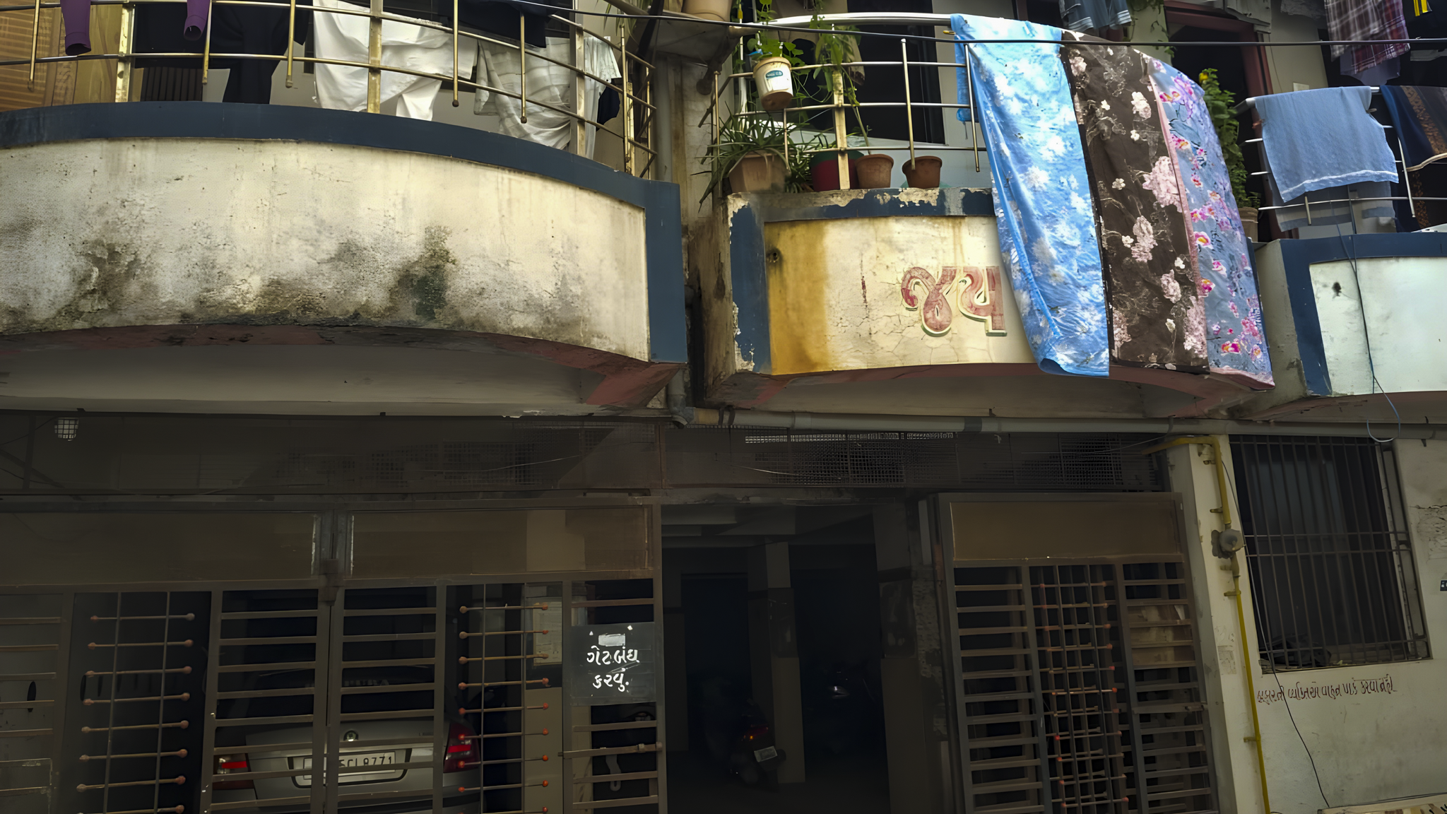 Flat for sale in Surat — photo 4