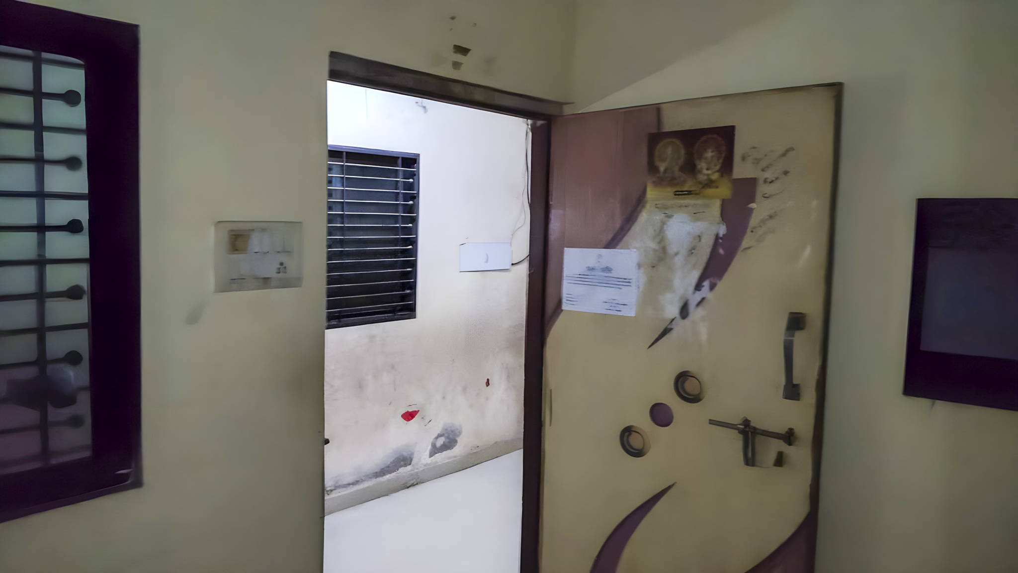 Flat for sale in Surat — photo 7