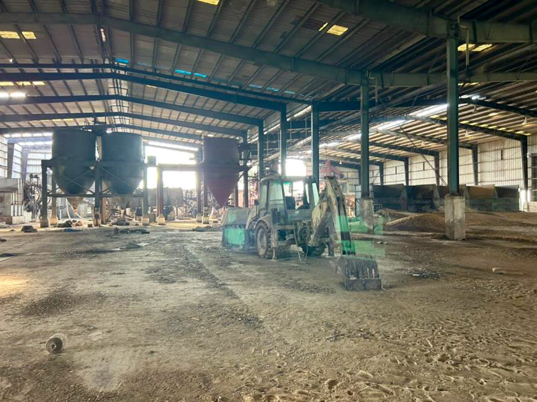 Shed with Plant and Machinery for sale in Chanukya Cement Factory — photo 7
