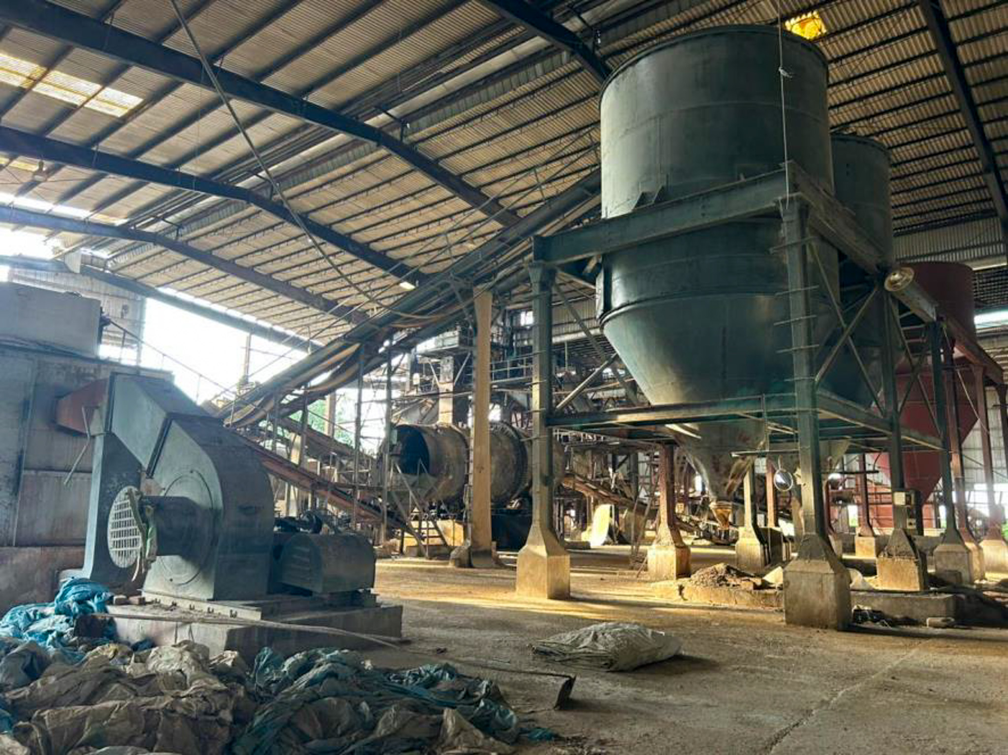 Shed with Plant and Machinery for sale in Chanukya Cement Factory — photo 13